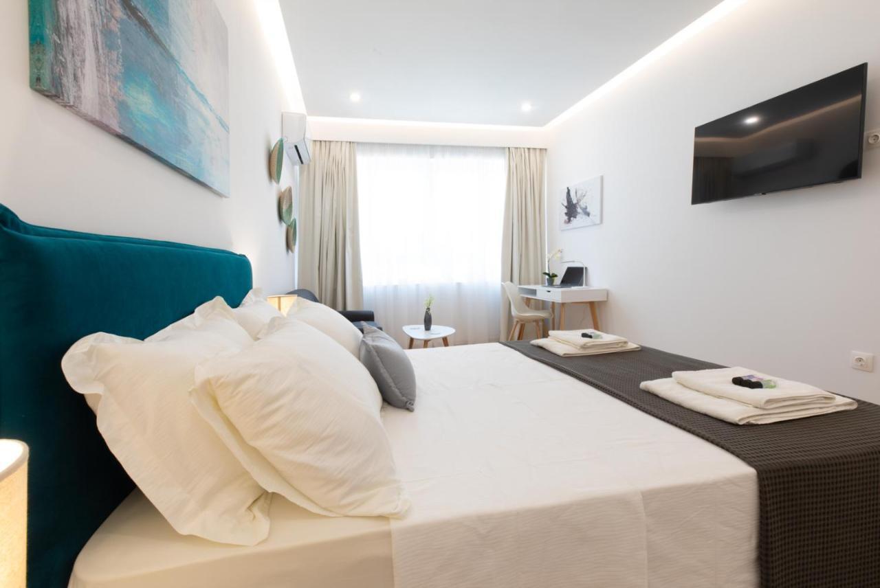 Minimal Apartment In Plaka Atenas Exterior foto