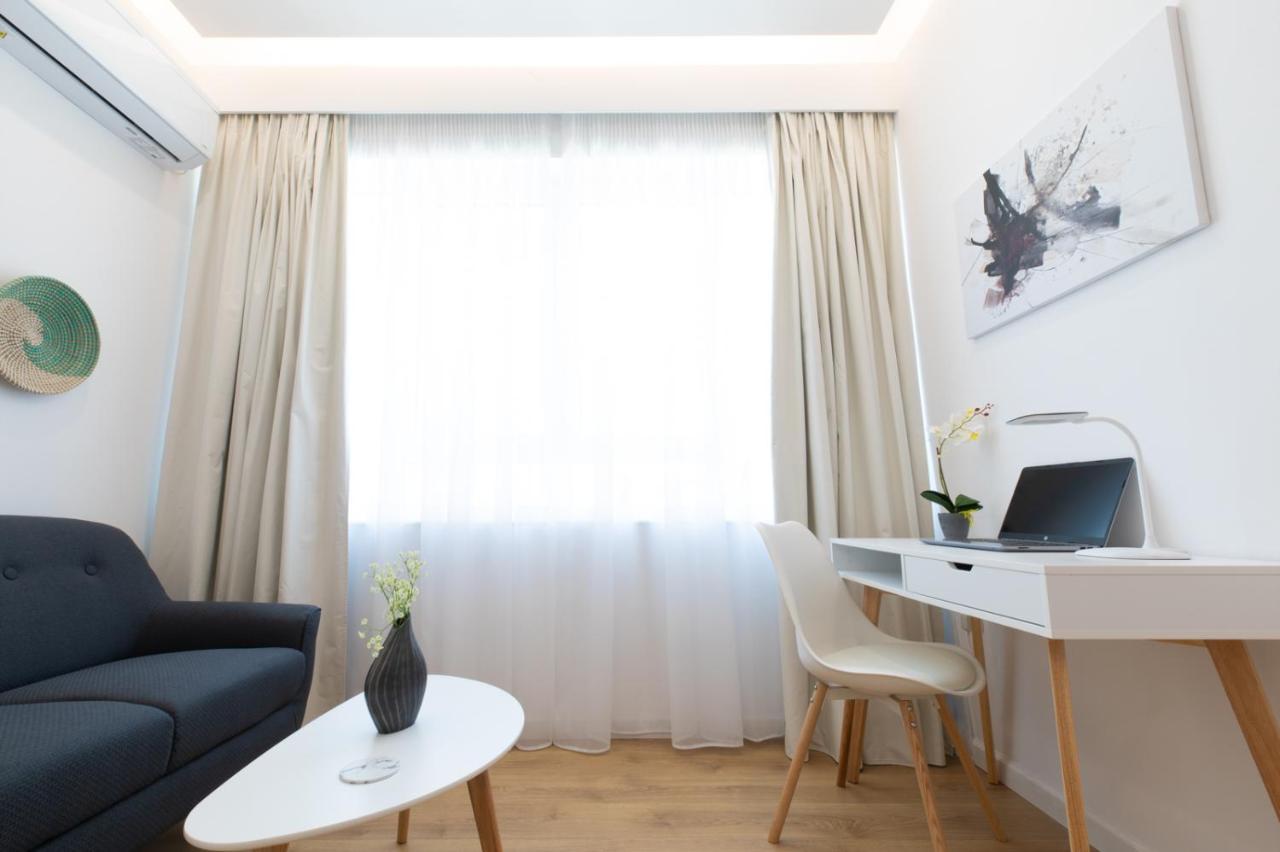 Minimal Apartment In Plaka Atenas Exterior foto